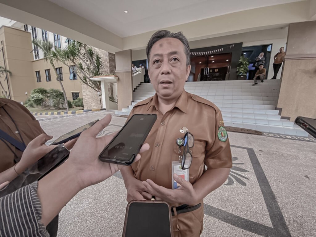 Rozani Erawan, Kepala Disnakertrans Kaltim